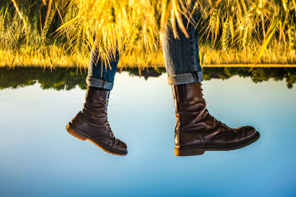 Front Page -Florsheim Shop Doc Martens cheery original 1460